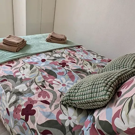 Διαμέρισμα 32m2, Calme, Fast Wifi *